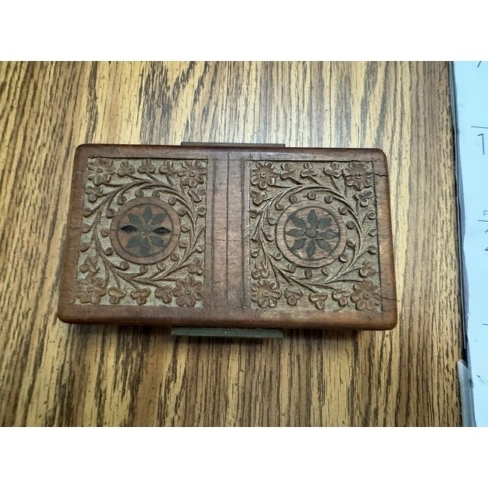 Vintage Hand Carved Wooden Trinket Box Floral Vine Jewelry Keepsake Chest Latch